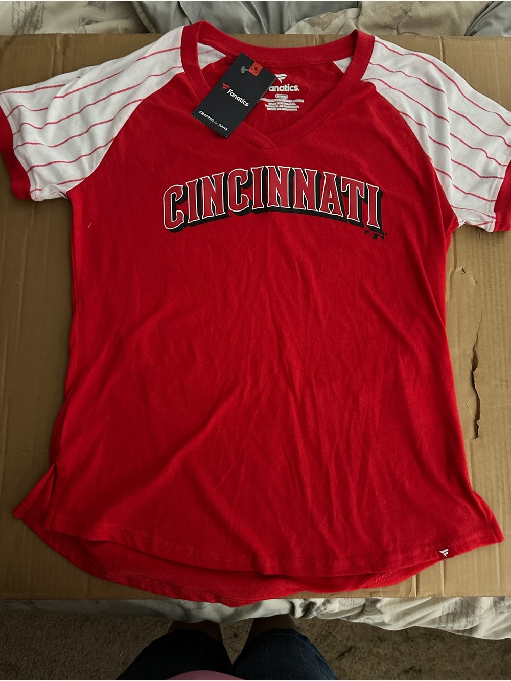 Fanatics Red and White Cincinnati Graphic V-Neck Tee